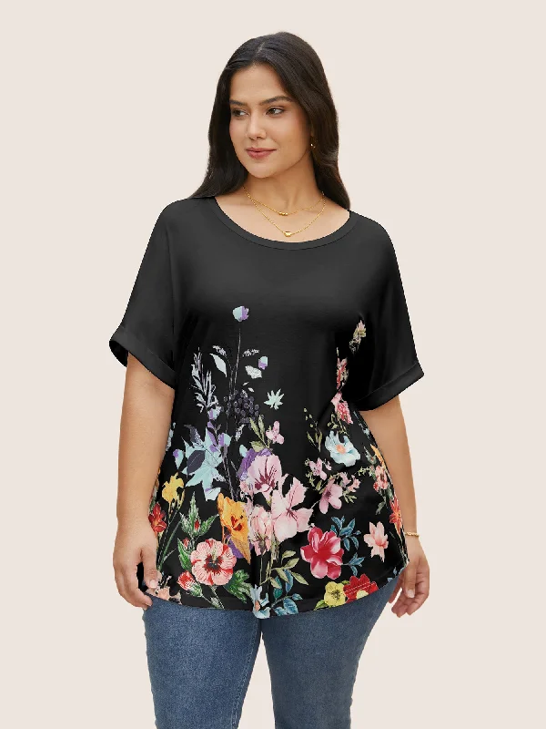 Round Neck Natural Flowers Cuffed Sleeve T-shirt